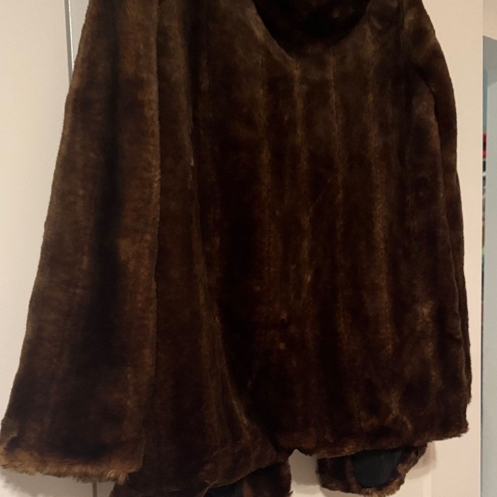 TRF Zara Luxurious Brown Faux Fur Coat - Picture 12 of 12
